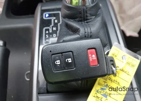 2021 Toyota Tacoma Trd Sport z USA, uszkodzony, nr VIN 3TMCZ5ANXMM377660